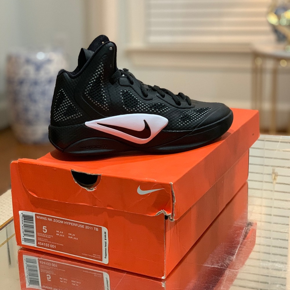 Women’s Nike Zoom Hyperfuse